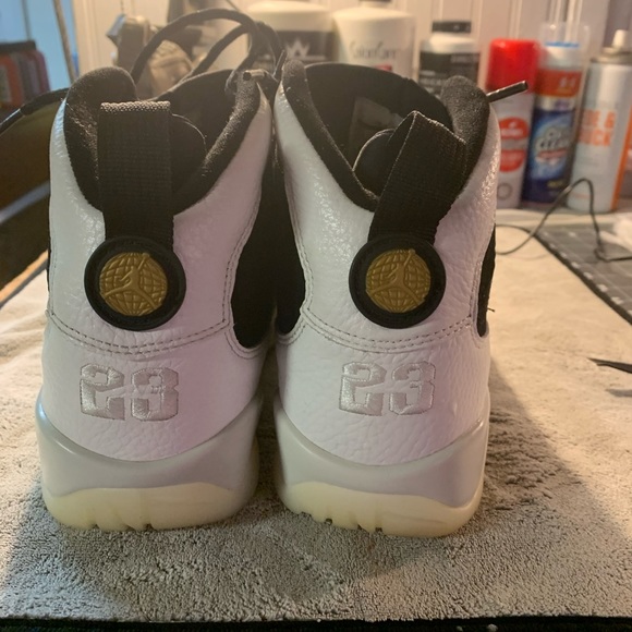 Jordan IX CITY OF FLIGHT - Picture 2 of 4